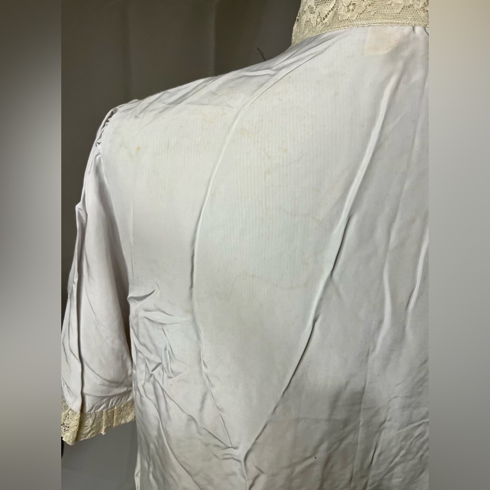 Vintage 1950’s/60’s Lady Love Brand short housecoat/ peignoir - Picture 4 of 5